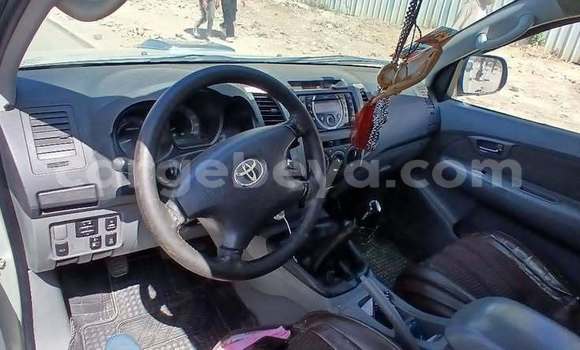 Buy Used Toyota Hilux Other Car in Addis–Ababa in Ethiopia Buy Used Toyota Hilux Other Car in Addis–Ababa in Ethiopia