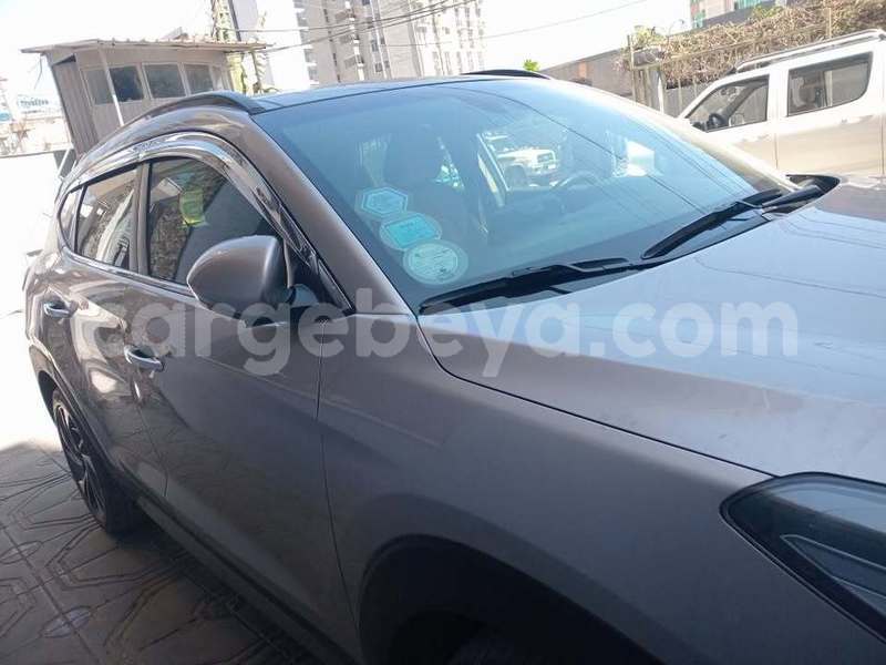 Big with watermark hyundai tucson ethiopia addis ababa 12171