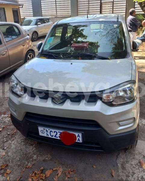 Big with watermark suzuki solio ethiopia addis ababa 12177