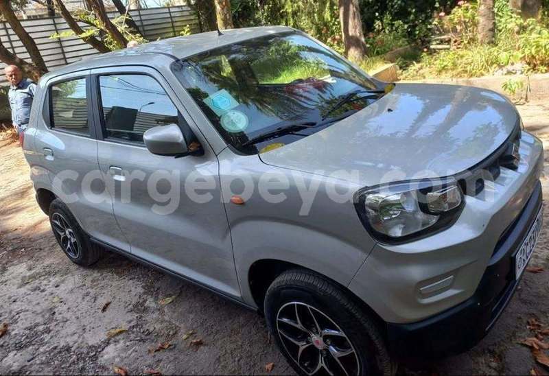 Big with watermark suzuki solio ethiopia addis ababa 12177