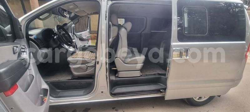 Big with watermark hyundai starex ethiopia addis ababa 12179