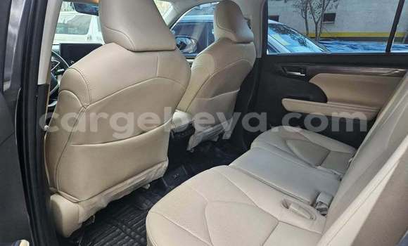 Buy Used Toyota Highlander Other Car in Addis–Ababa in Ethiopia Buy Used Toyota Highlander Other Car in Addis–Ababa in Ethiopia