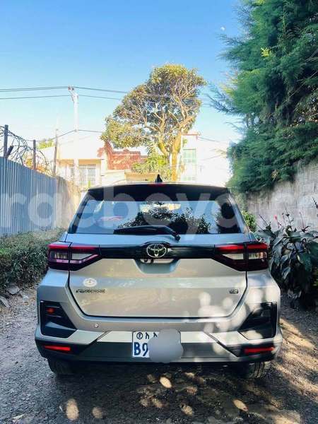 Big with watermark toyota ractis ethiopia addis ababa 12208