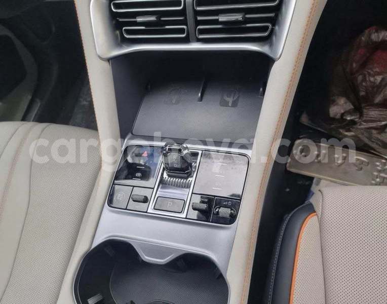 Big with watermark byd s6 ethiopia addis ababa 12221