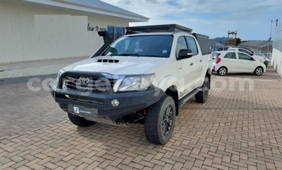 Buy Used Toyota Hilux White Car in Addis–Ababa in Ethiopia Buy Used Toyota Hilux White Car in Addis–Ababa in Ethiopia