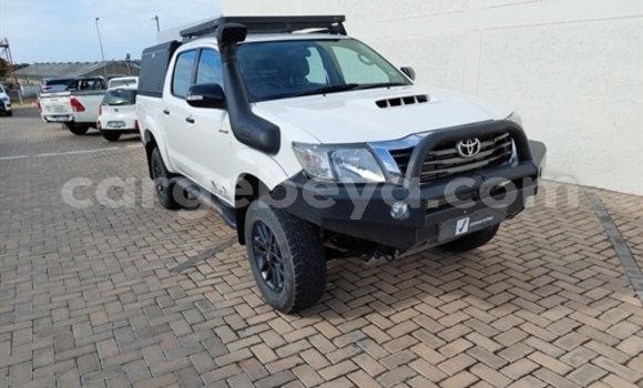 Buy Used Toyota Hilux White Car in Addis–Ababa in Ethiopia Buy Used Toyota Hilux White Car in Addis–Ababa in Ethiopia