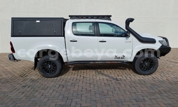 Buy Used Toyota Hilux White Car in Addis–Ababa in Ethiopia Buy Used Toyota Hilux White Car in Addis–Ababa in Ethiopia
