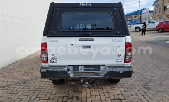 Buy Used Toyota Hilux White Car in Addis–Ababa in Ethiopia Buy Used Toyota Hilux White Car in Addis–Ababa in Ethiopia