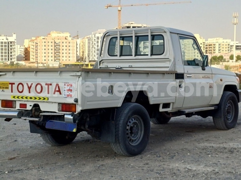 Big with watermark toyota land cruiser ethiopia addis ababa 12258