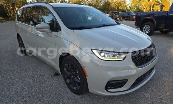 ይግዙ ያገለገለ Chrysler Pacifica ነጭ መኪና በ አዲስ አበባ በ ኢትዮጵያ ይግዙ ያገለገለ Chrysler Pacifica ነጭ መኪና በ አዲስ አበባ በ ኢትዮጵያ