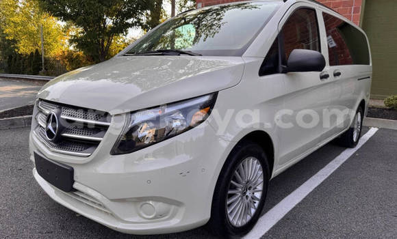 ይግዙ ያገለገለ Mercedes-Benz Vito ነጭ መኪና በ አዲስ አበባ በ ኢትዮጵያ ይግዙ ያገለገለ Mercedes-Benz Vito ነጭ መኪና በ አዲስ አበባ በ ኢትዮጵያ