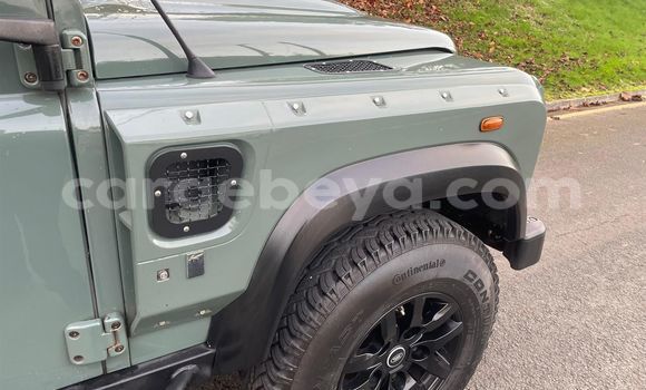 Buy Used Land Rover Defender Green Car in Addis–Ababa in Ethiopia Buy Used Land Rover Defender Green Car in Addis–Ababa in Ethiopia