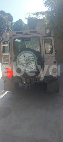 Big with watermark land rover defender ethiopia addis ababa 12271