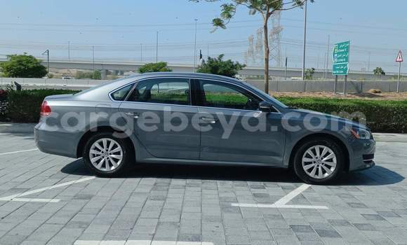ይግዙ ያገለገለ Volkswagen Passat ሰማያዊ መኪና በ አዲስ አበባ በ ኢትዮጵያ ይግዙ ያገለገለ Volkswagen Passat ሰማያዊ መኪና በ አዲስ አበባ በ ኢትዮጵያ