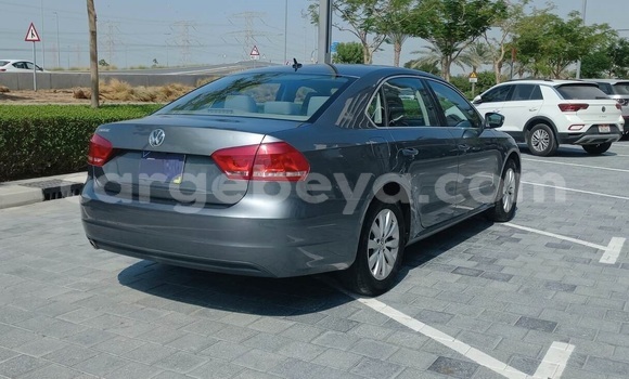 ይግዙ ያገለገለ Volkswagen Passat ሰማያዊ መኪና በ አዲስ አበባ በ ኢትዮጵያ ይግዙ ያገለገለ Volkswagen Passat ሰማያዊ መኪና በ አዲስ አበባ በ ኢትዮጵያ