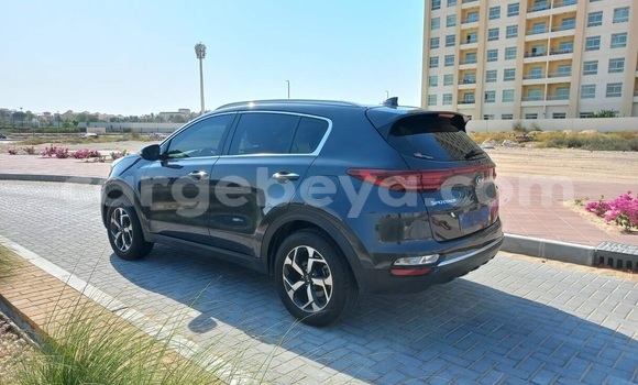 ይግዙ ያገለገለ Kia Sportage ሌላ መኪና በ አዲስ አበባ በ ኢትዮጵያ ይግዙ ያገለገለ Kia Sportage ሌላ መኪና በ አዲስ አበባ በ ኢትዮጵያ