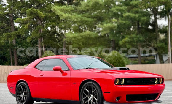 ይግዙ ያገለገለ Dodge Challenger ቀይ መኪና በ አዲስ አበባ በ ኢትዮጵያ ይግዙ ያገለገለ Dodge Challenger ቀይ መኪና በ አዲስ አበባ በ ኢትዮጵያ