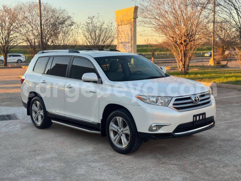 Big with watermark toyota highlander ethiopia addis ababa 12300