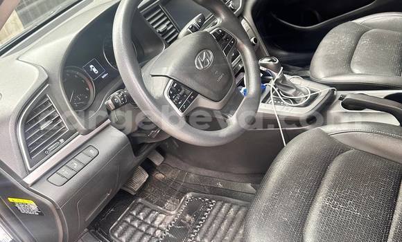 Acheter Occasion Voiture Hyundai Avante Bleu à Addis Ababa, Ethiopie Acheter Occasion Voiture Hyundai Avante Bleu à Addis Ababa, Ethiopie