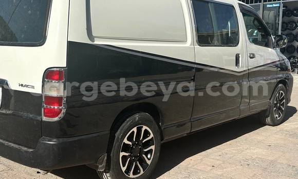 Acheter Occasion Voiture Toyota Dolphin Blanc à Addis Ababa, Ethiopie Acheter Occasion Voiture Toyota Dolphin Blanc à Addis Ababa, Ethiopie