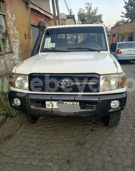 Big with watermark toyota land cruiser ethiopia addis ababa 12324