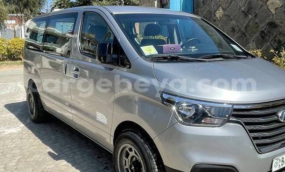 Acheter Occasion Voiture Hyundai H1 Autre à Addis Ababa, Ethiopie Acheter Occasion Voiture Hyundai H1 Autre à Addis Ababa, Ethiopie