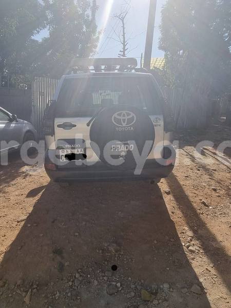 Big with watermark toyota land cruiser prado ethiopia addis ababa 12326