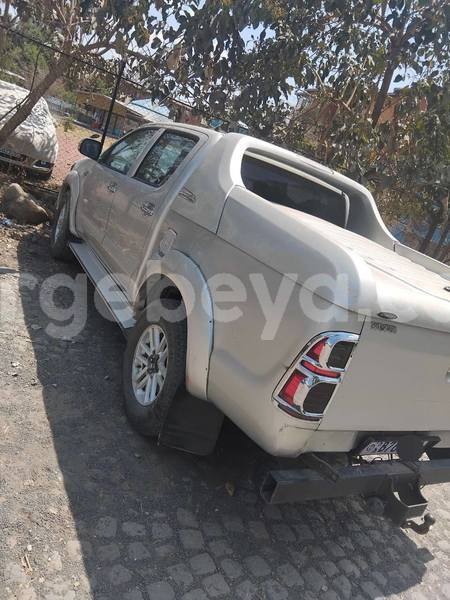 Big with watermark toyota hilux ethiopia addis ababa 12327
