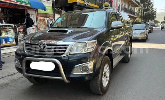 ይግዙ ያገለገለ Toyota Pickup ጥቁር መኪና በ አዲስ አበባ በ ኢትዮጵያ