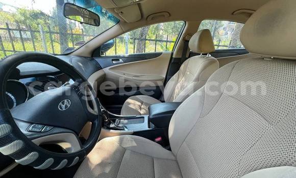 Acheter Occasion Voiture Hyundai Sonata Noir à Addis Ababa, Ethiopie Acheter Occasion Voiture Hyundai Sonata Noir à Addis Ababa, Ethiopie