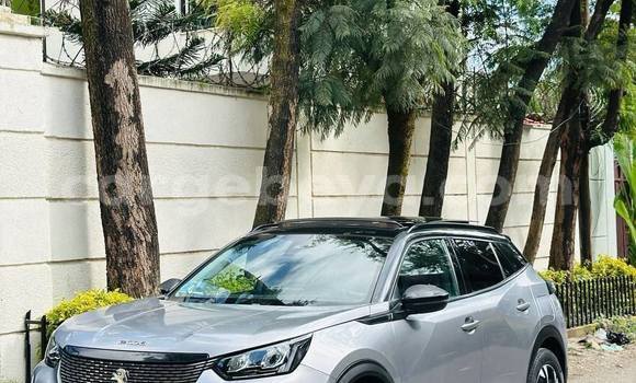 ይግዙ ያገለገለ Peugeot 3008 ሌላ መኪና በ አዲስ አበባ በ ኢትዮጵያ