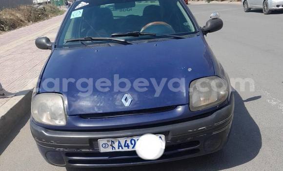 Buy Used Renault Clio Blue Car in Addis–Ababa in Ethiopia