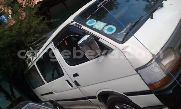 Buy Used Toyota Hiace White Car in Addis–Ababa in Ethiopia Buy Used Toyota Hiace White Car in Addis–Ababa in Ethiopia