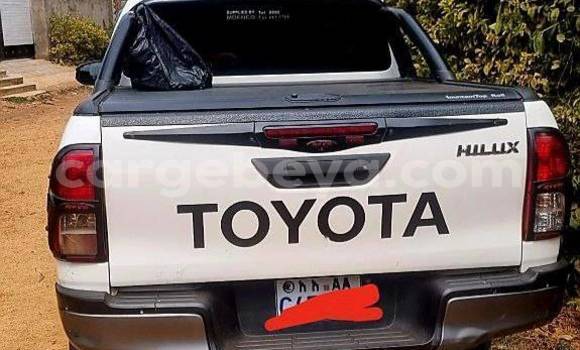 Buy Used Toyota Hilux White Car in Addis–Ababa in Ethiopia Buy Used Toyota Hilux White Car in Addis–Ababa in Ethiopia