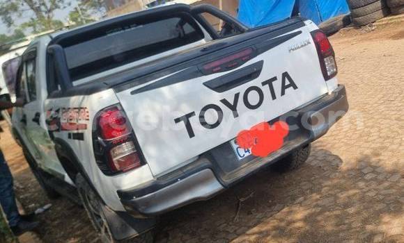 Buy Used Toyota Hilux White Car in Addis–Ababa in Ethiopia Buy Used Toyota Hilux White Car in Addis–Ababa in Ethiopia