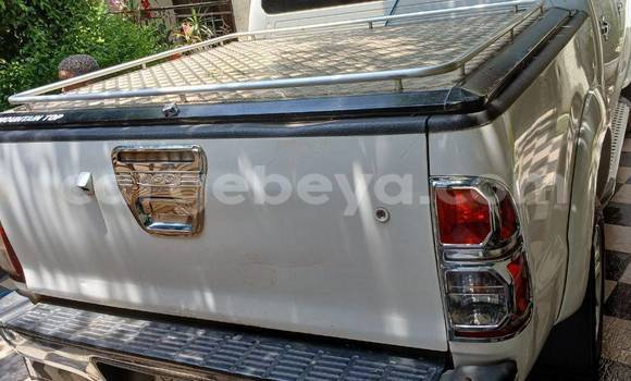 Buy Used Toyota Hilux White Car in Addis–Ababa in Ethiopia Buy Used Toyota Hilux White Car in Addis–Ababa in Ethiopia