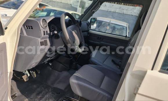 Buy Used Toyota Land Cruiser White Car in Addis–Ababa in Ethiopia Buy Used Toyota Land Cruiser White Car in Addis–Ababa in Ethiopia