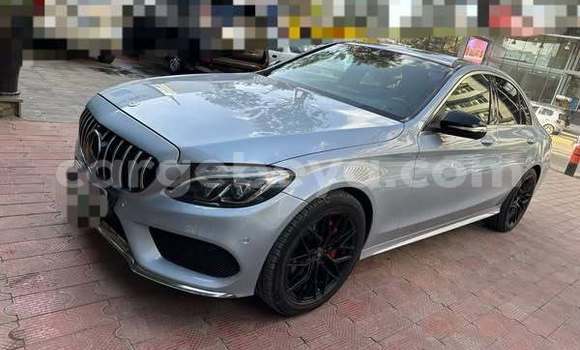 Oofamaa Mercedes-Benz C–Class Other Makiinaa iti Addis–Ababa keessatti Ethiopia keessatti