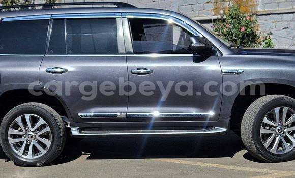 Buy Used Toyota Land Cruiser Prado Other Car in Addis–Ababa in Ethiopia Buy Used Toyota Land Cruiser Prado Other Car in Addis–Ababa in Ethiopia