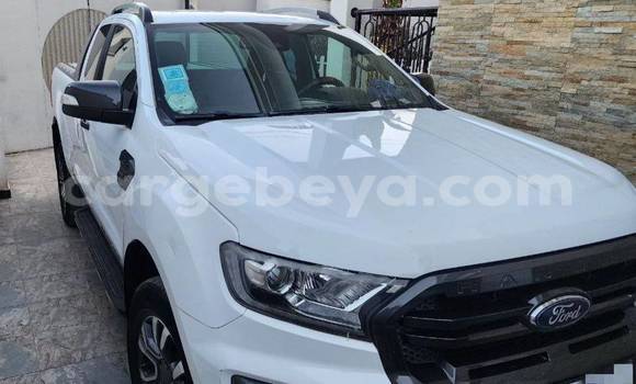 ይግዙ ያገለገለ Ford Ranger ነጭ መኪና በ አዲስ አበባ በ ኢትዮጵያ