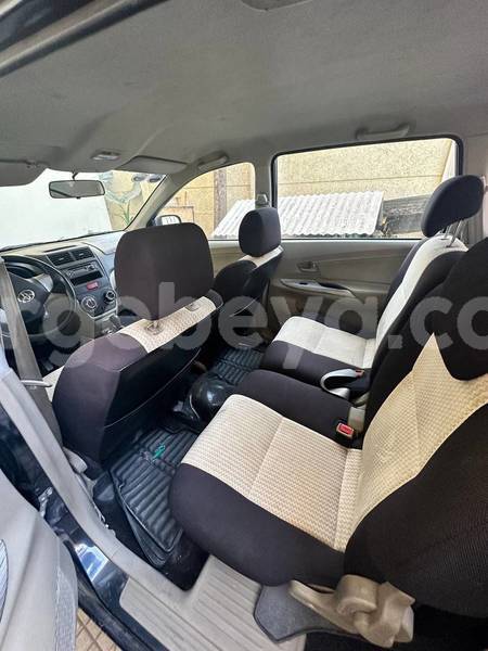 Big with watermark toyota avanza ethiopia addis ababa 12364