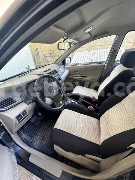 Big with watermark toyota avanza ethiopia addis ababa 12364