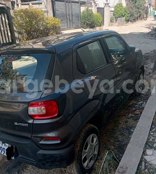 Big with watermark suzuki swift ethiopia addis ababa 12368