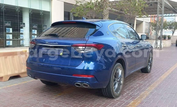 ይግዙ ያገለገለ Maserati Levante ሰማያዊ መኪና በ አዲስ አበባ በ ኢትዮጵያ ይግዙ ያገለገለ Maserati Levante ሰማያዊ መኪና በ አዲስ አበባ በ ኢትዮጵያ