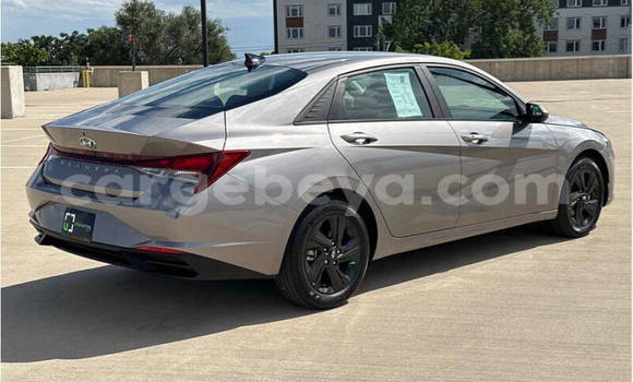 Buy Used Hyundai Elantra Blue Car in Addis–Ababa in Ethiopia Buy Used Hyundai Elantra Blue Car in Addis–Ababa in Ethiopia