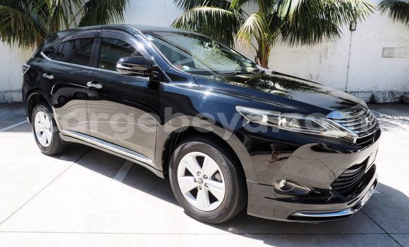 ይግዙ ያገለገለ Toyota Harrier ጥቁር መኪና በ አዲስ አበባ በ ኢትዮጵያ ይግዙ ያገለገለ Toyota Harrier ጥቁር መኪና በ አዲስ አበባ በ ኢትዮጵያ