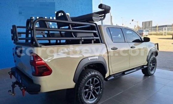 Buy Used Toyota Hilux Brown Car in Addis–Ababa in Ethiopia Buy Used Toyota Hilux Brown Car in Addis–Ababa in Ethiopia