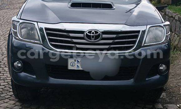 ይግዙ ያገለገለ Toyota Hilux ሌላ መኪና በ አዲስ አበባ በ ኢትዮጵያ ይግዙ ያገለገለ Toyota Hilux ሌላ መኪና በ አዲስ አበባ በ ኢትዮጵያ