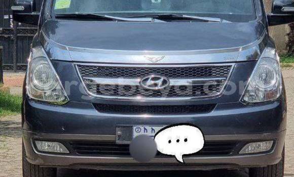 Buy Used Hyundai Grand Starex Black Car in Addis–Ababa in Ethiopia