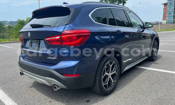 ይግዙ ያገለገለ BMW X1 ሰማያዊ መኪና በ አዲስ አበባ በ ኢትዮጵያ ይግዙ ያገለገለ BMW X1 ሰማያዊ መኪና በ አዲስ አበባ በ ኢትዮጵያ